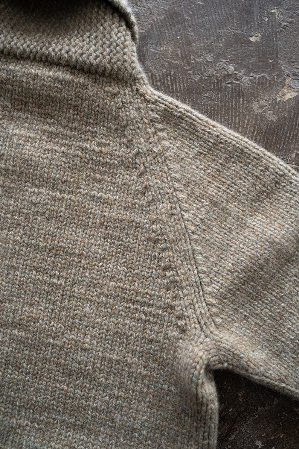 yak/lambs multi ply HAND KNITTING cowichan sweater(FOG)