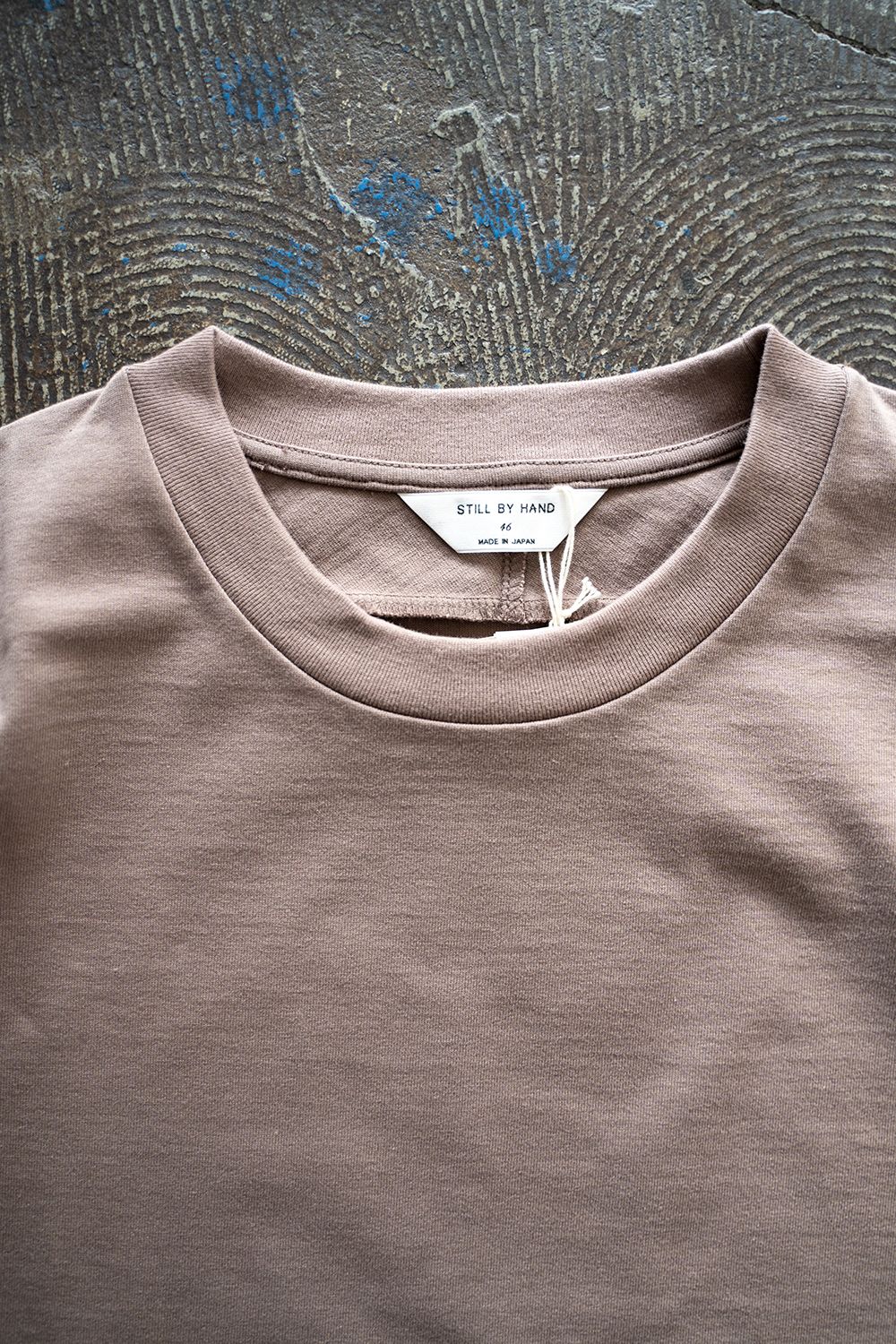 【ラスト1点】【22SS】オーガニックスビンコットンスプリットヨークTシャツ(DUSTY BROWN)