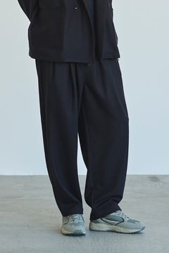 【ラスト1点】【24AW】ウールジャージー2タックイージーパンツ(BLACK NAVY)