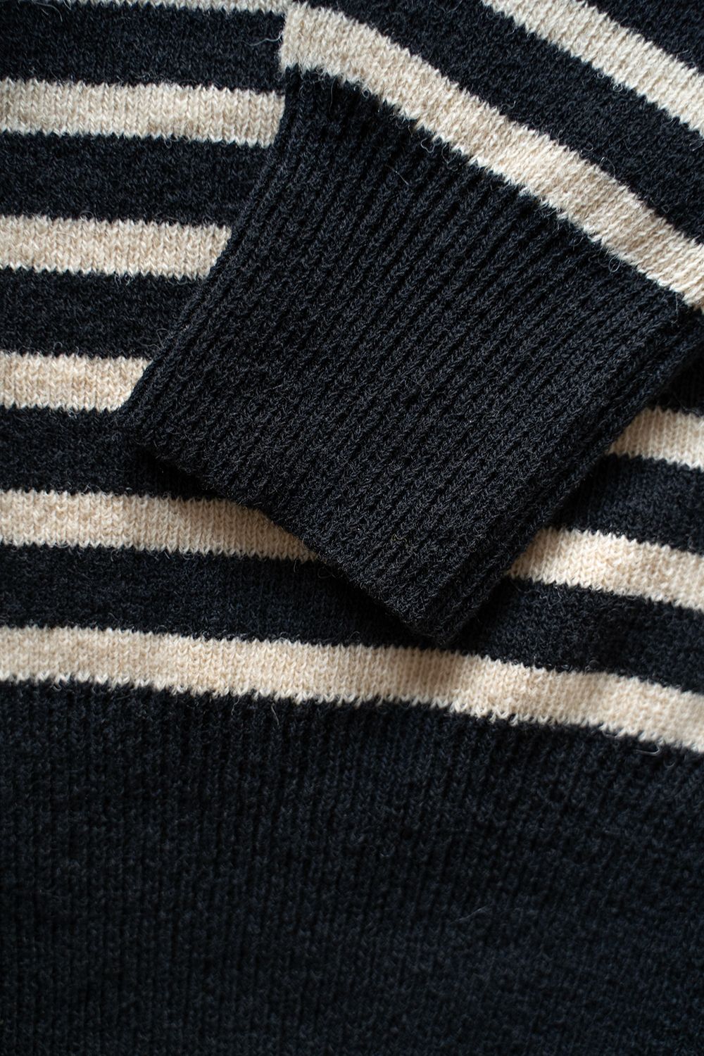 【ラスト1点】Hard twisted Shetlandwool GOB sweater(BLACK×IVORY)