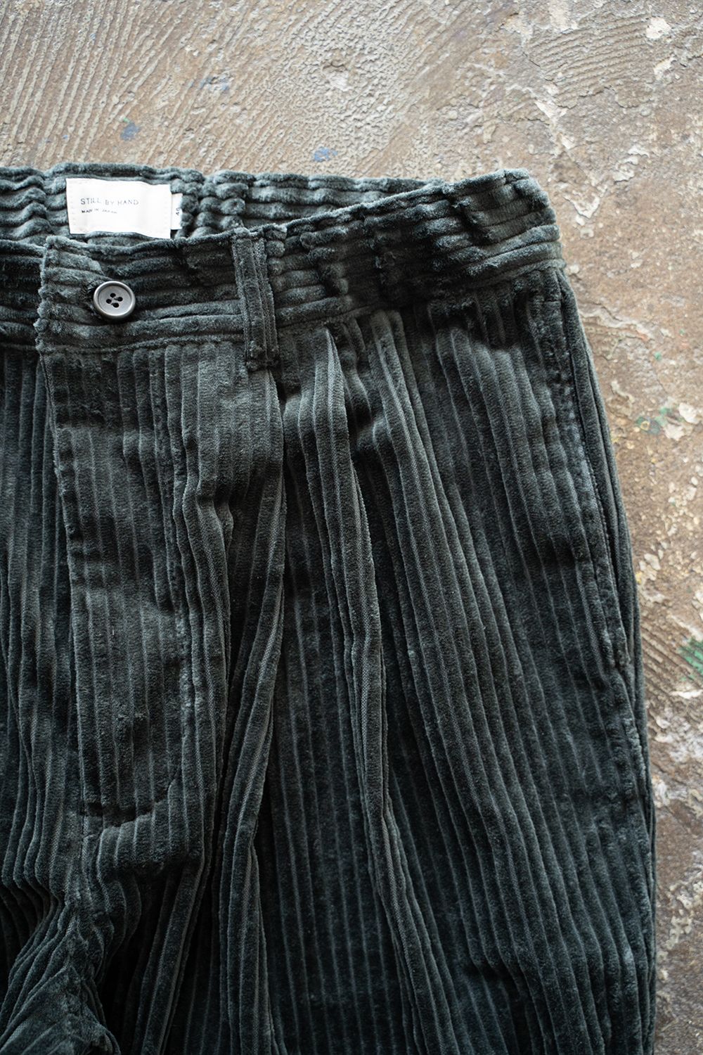 【25AW】3.5W太畝コーデュロイイージーパンツ(BLUE CHARCOAL)