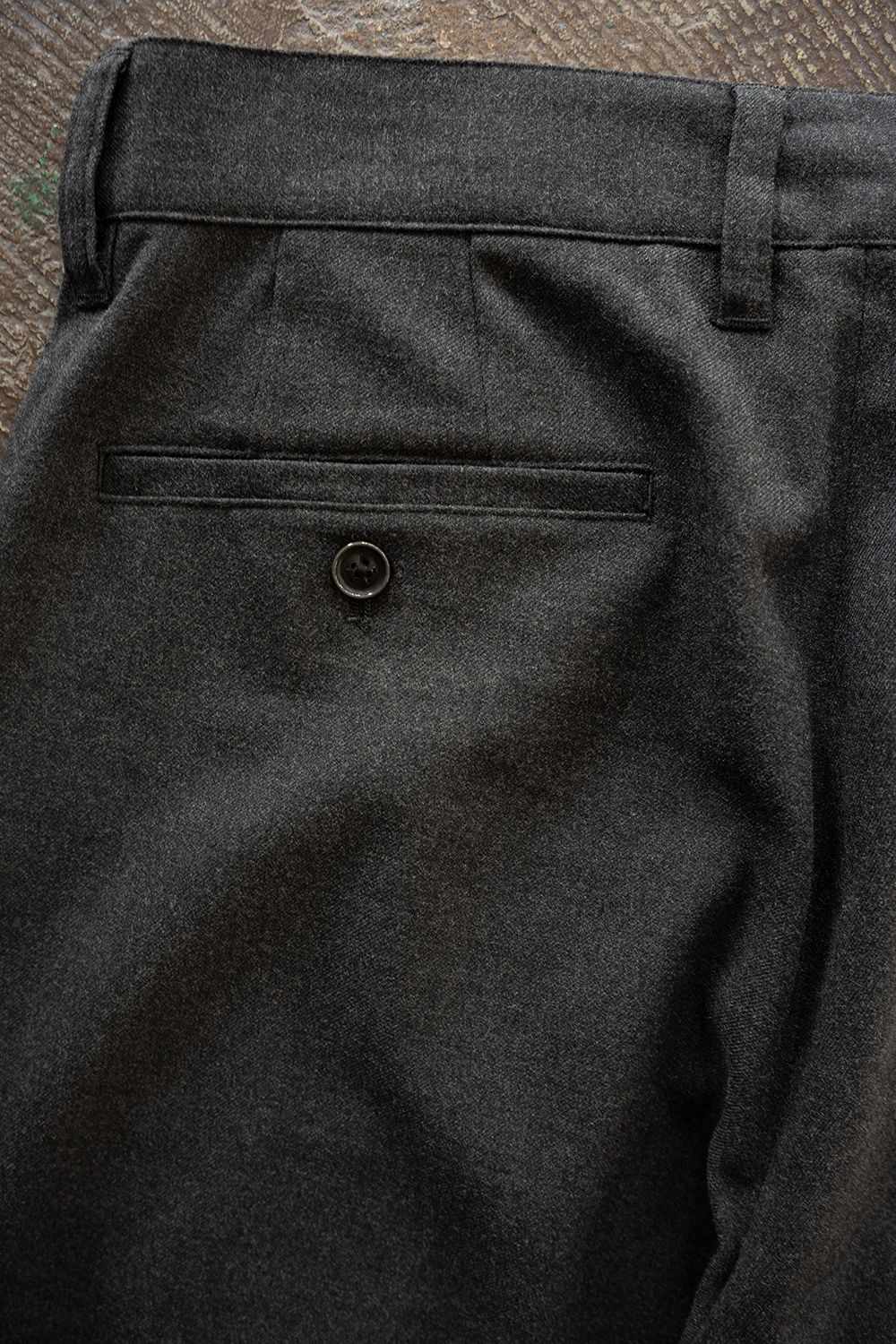 【26AW】2-Tack Wide Slacks/2タックワイドスラックス(CHARCOAL)