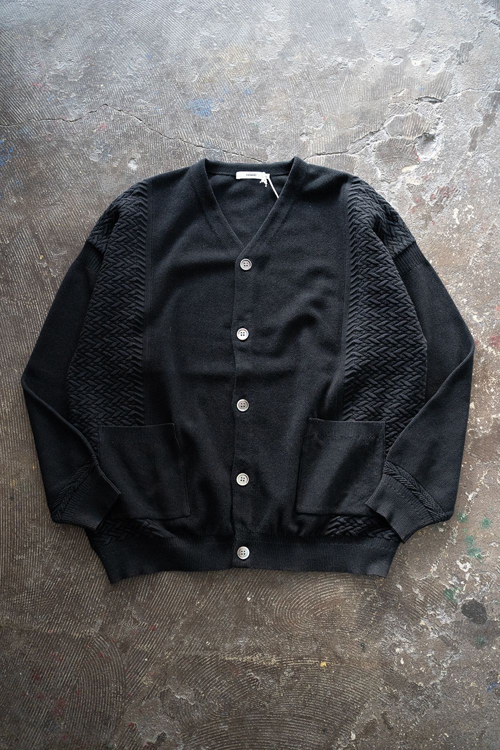 YASHIKI - 【23SS】Hanaikada Cardigan(BLACK) | Salty