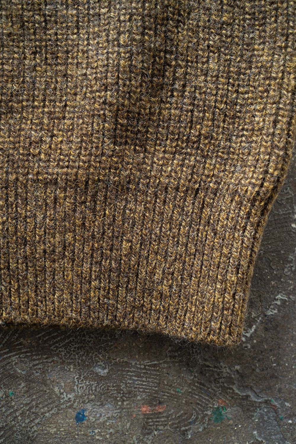 【ラスト1点】brushed yak/Shetland wool turtle neck sweater(MARRON)