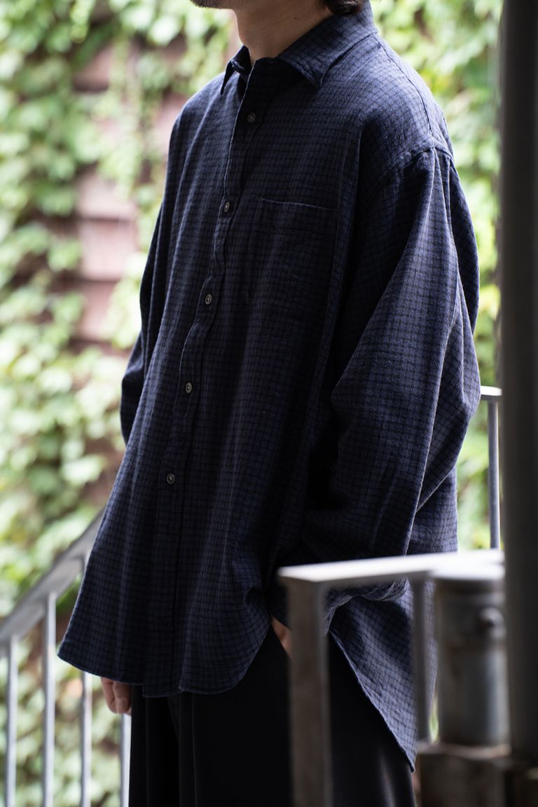 176cm、60kgの細身体型でサイズ4を着用しております。
