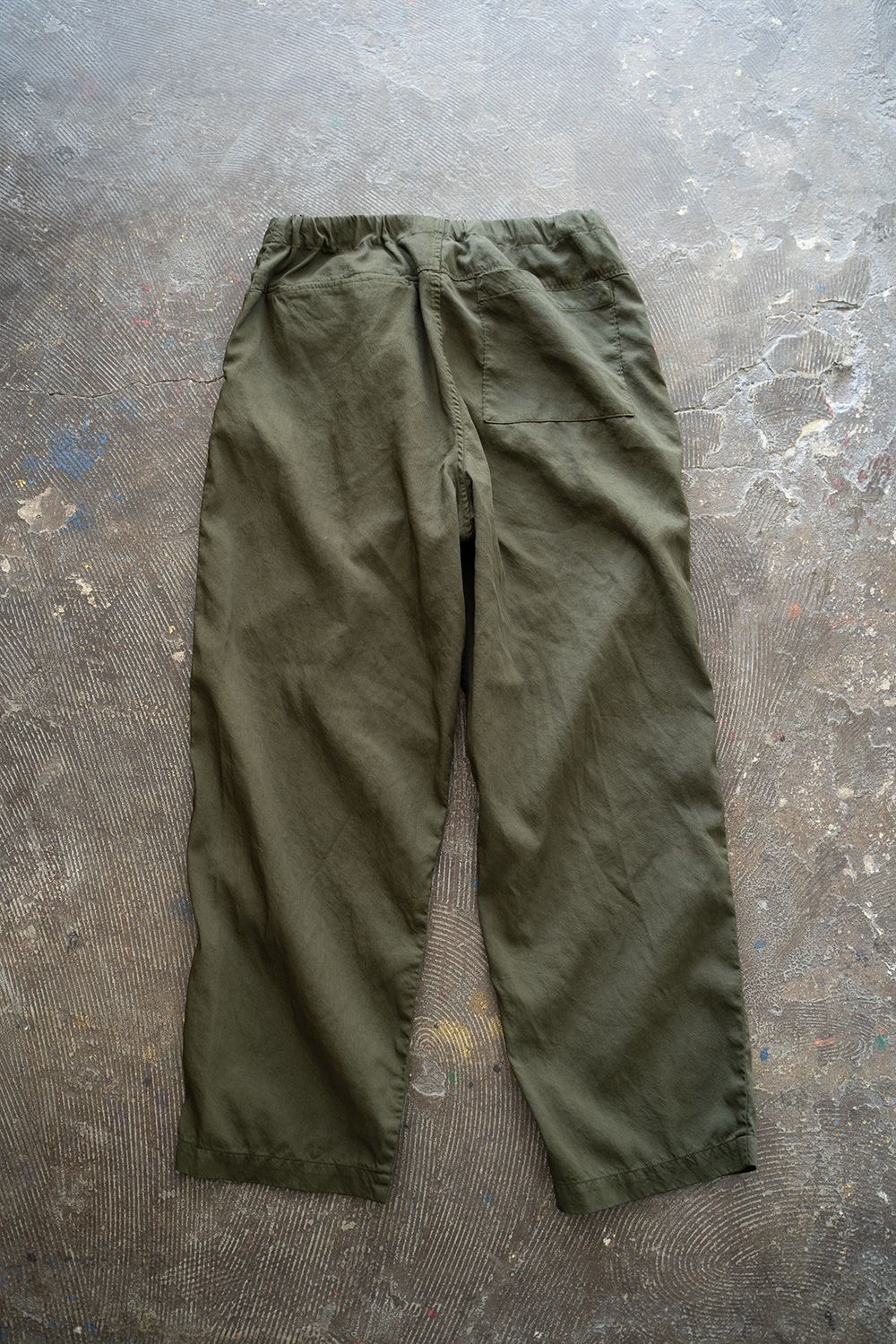 【ラスト1点】【24SS】中空ポリエステルイージーパンツ(DARK OLIVE)