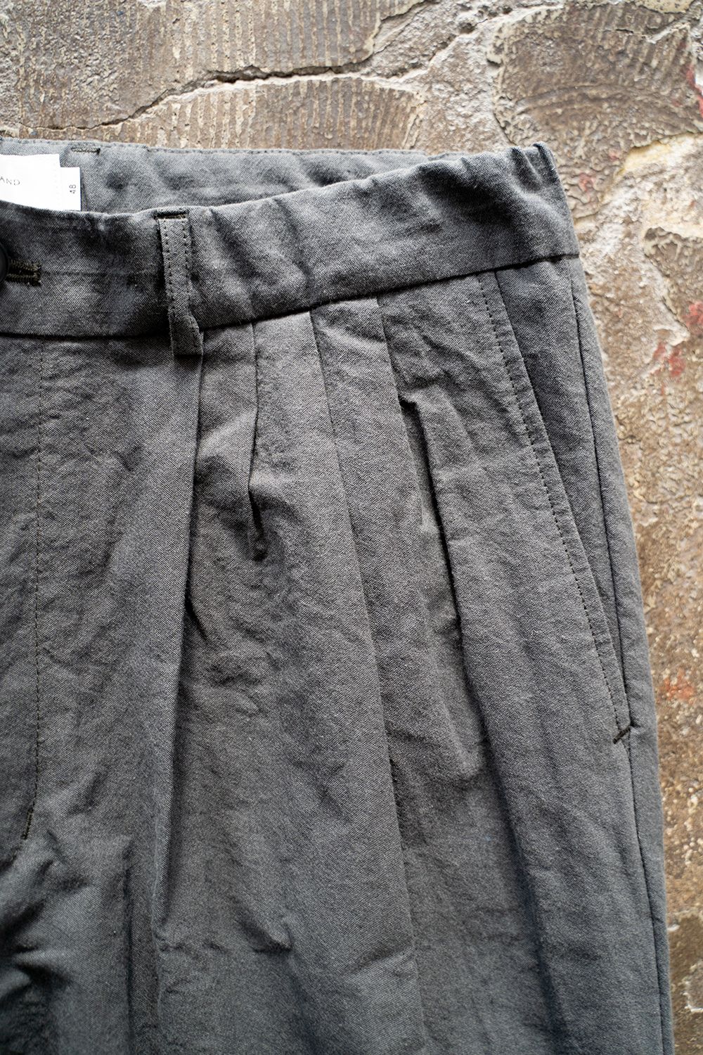 【ラスト1点】【22SS】和紙×ウール混4タックイージースラックス(BLUE GRAY)
