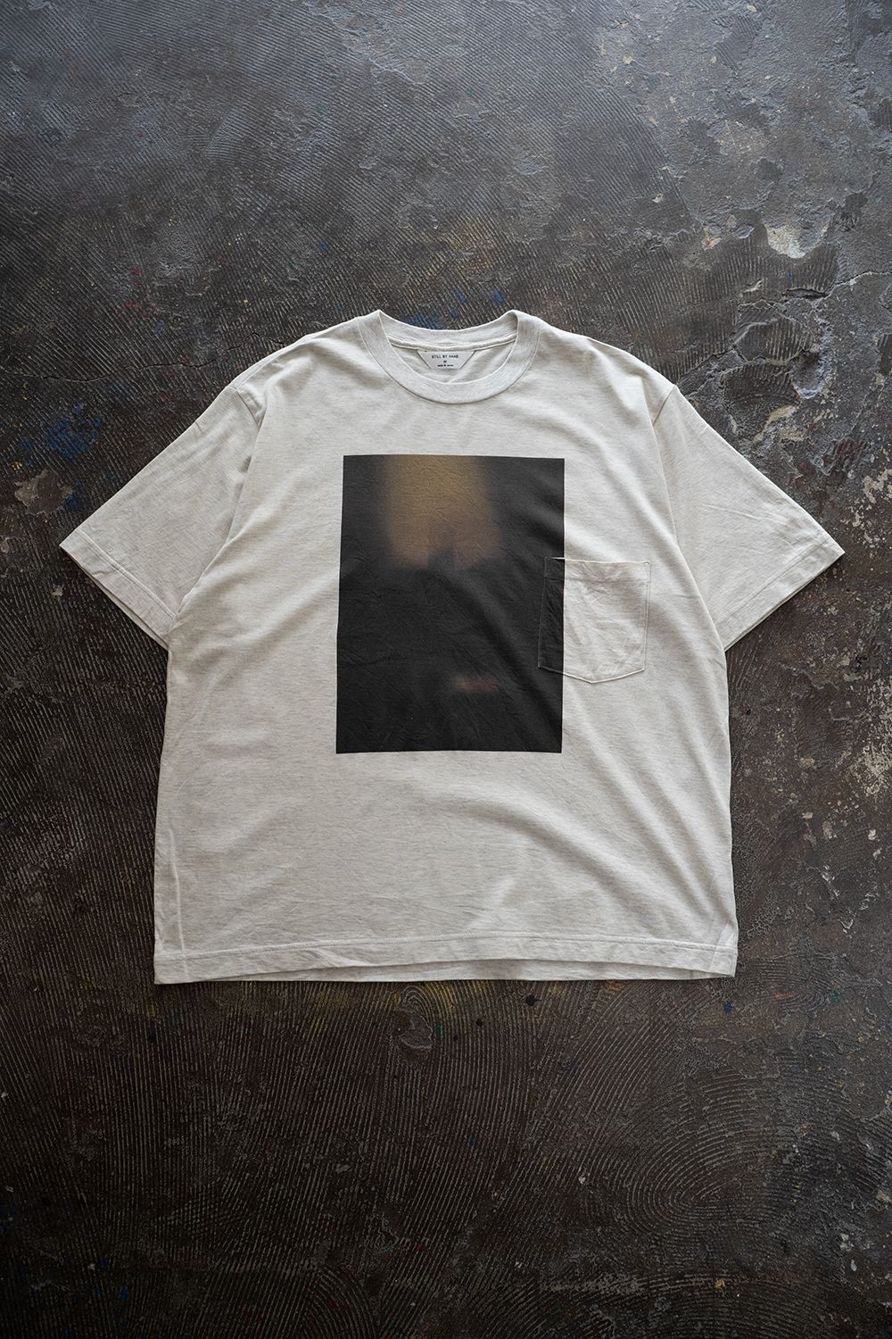 【ラスト1点】【25SS】グラフィックTシャツ(OATMEAL)