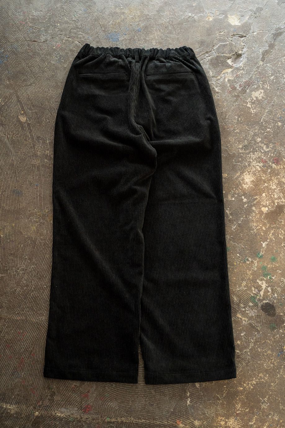 【26AW】綿×レーヨン5Wコーデュロイイージーパンツ(BLACK)