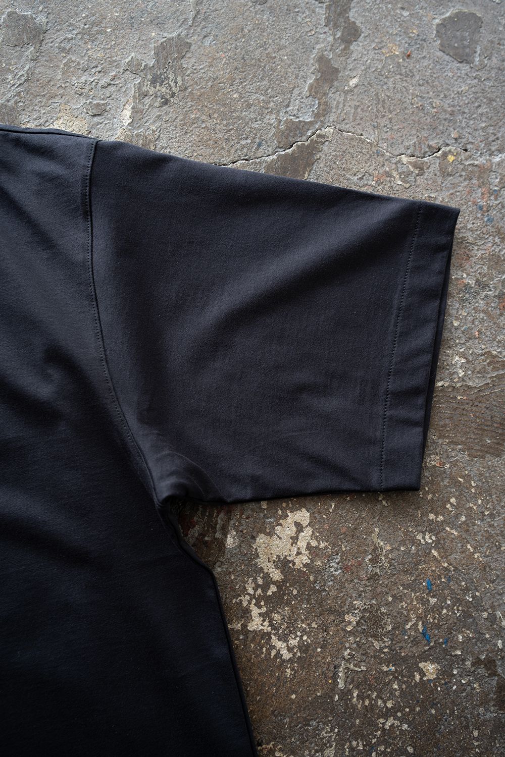 【26SS】オーバーサイズネックリブTシャツ(BLACK NAVY)