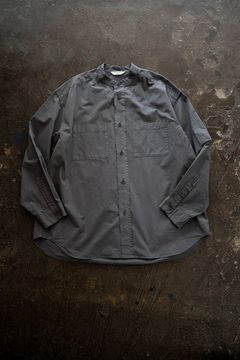 【26AW】ガーメントダイバンドカラーオーバーシャツ(SLATE GREY)