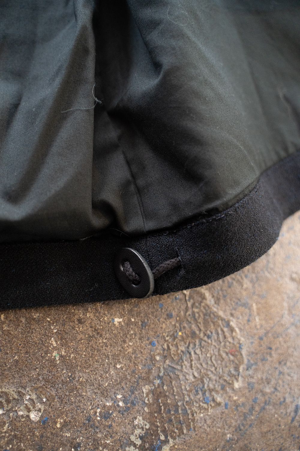 【ラスト1点】【25AW】ウール×ナイロンステンカラーコート(BLACK NAVY)