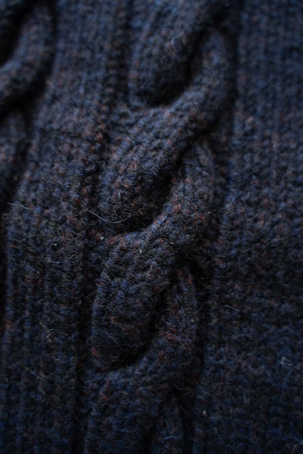 【ラスト1点】camel/cashmere HAND KNITTING cricket sweater(NAVY)