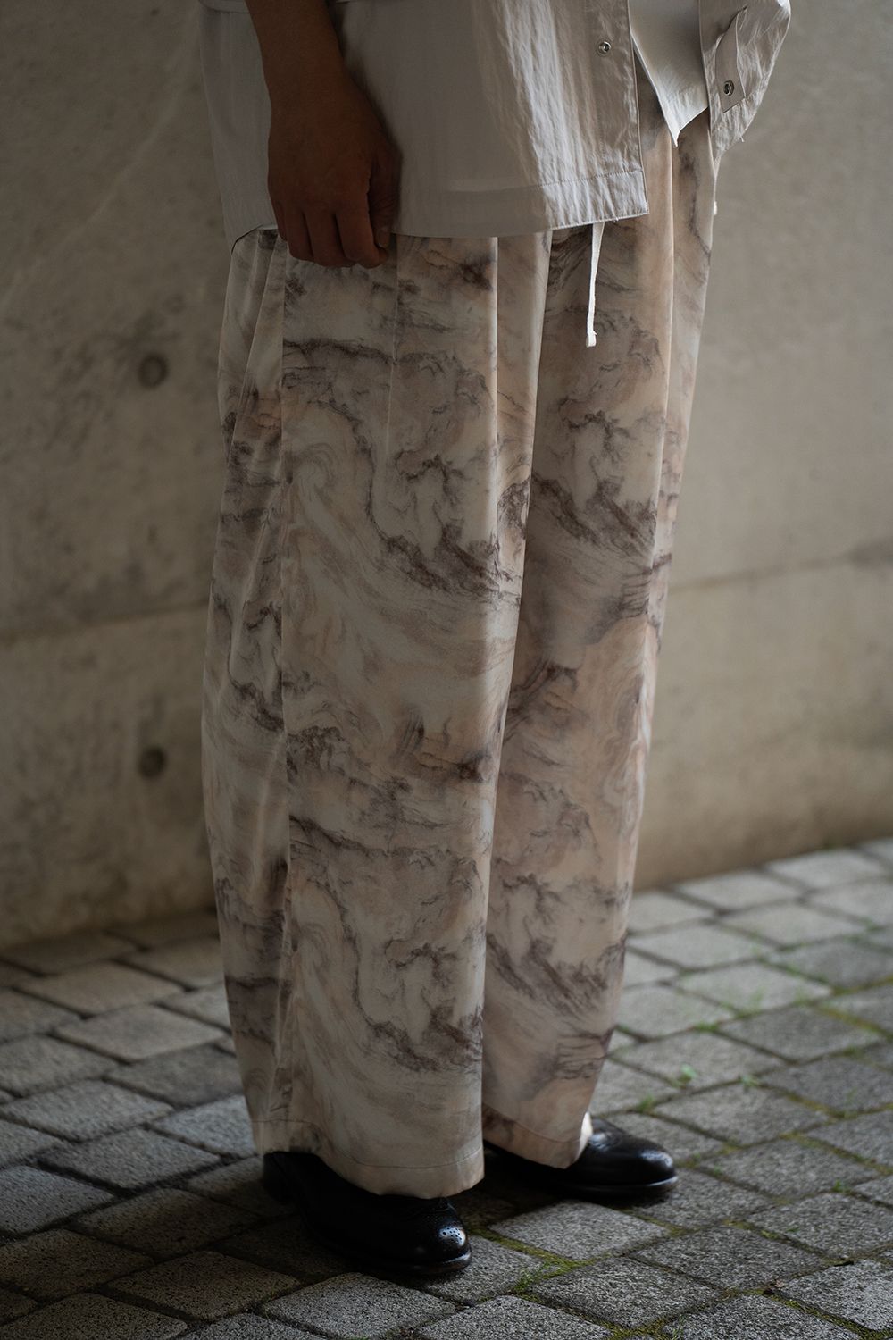 【ラスト1点】【25SS】Abstract Wide Easy Pants/アブストラクトワイドイージーパンツ(IVORY)