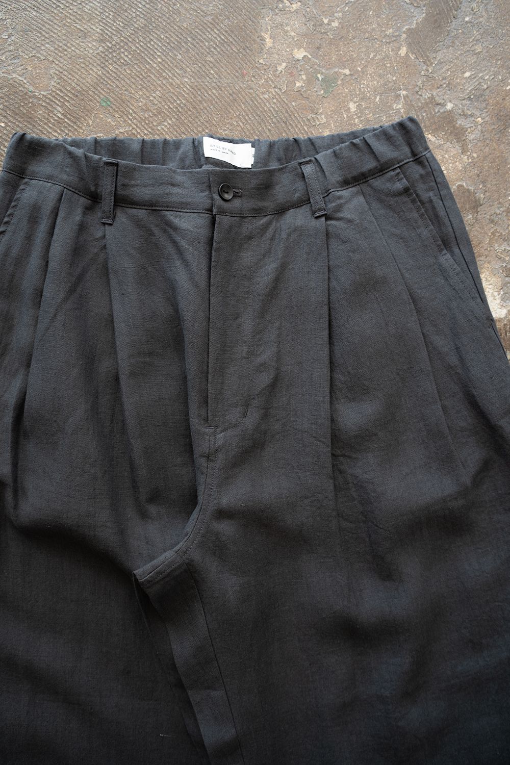 【26SS】リネン2タックワイドイージーパンツ(BLUE CHARCOAL)