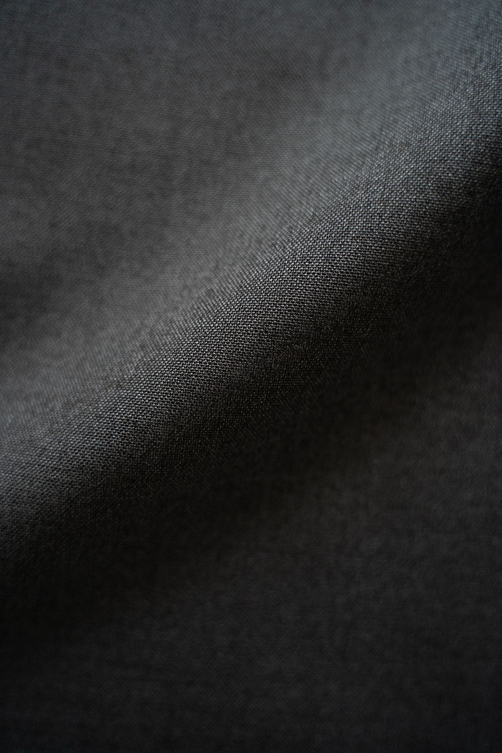 【ラスト1点】【24SS】ウォッシャブルウール混2タックイージースラックス(CHARCOAL)