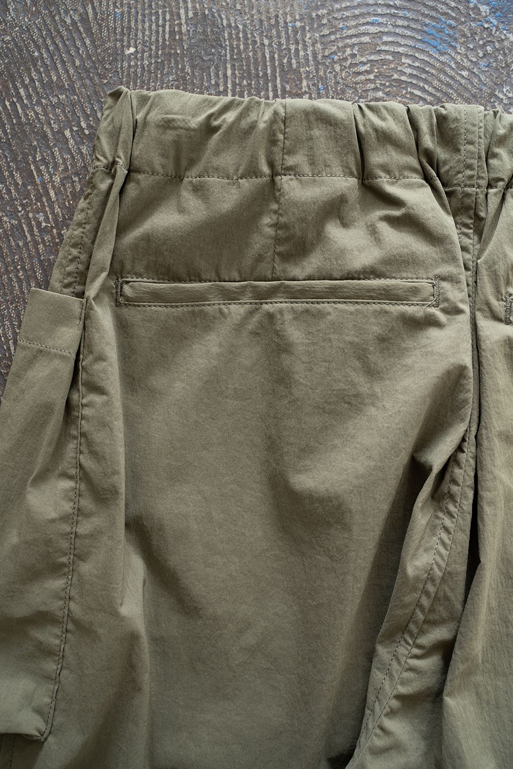 【ラスト1点】【23SS】タスランナイロンパッチポケットイージーパンツ(OLIVE)