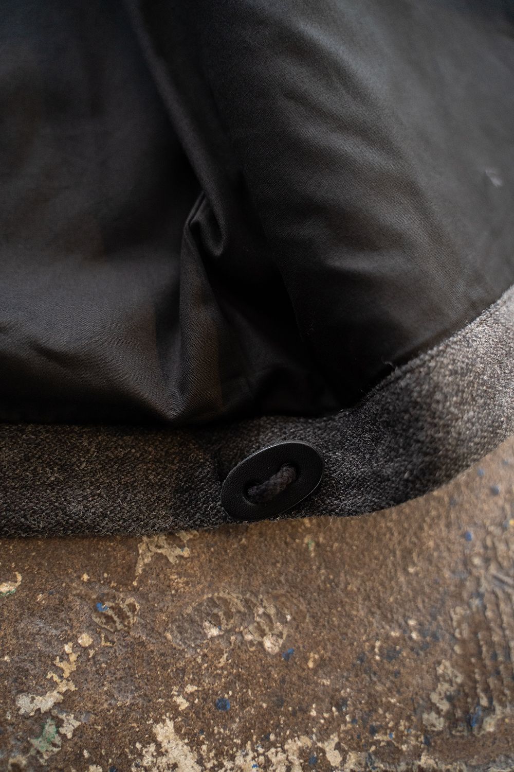 【25AW】ウール×ナイロンステンカラーコート(BROWN CHARCOAL)