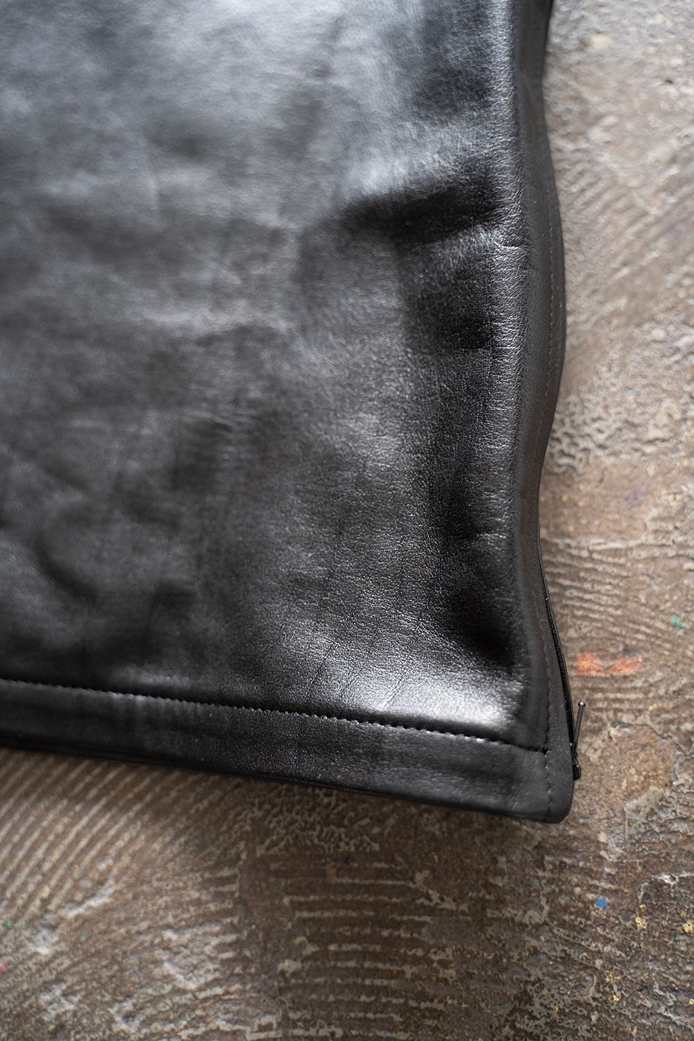 【ラスト1点】【24SS】Cow Leather P/O/カウレザープルオーバー(BLACK)