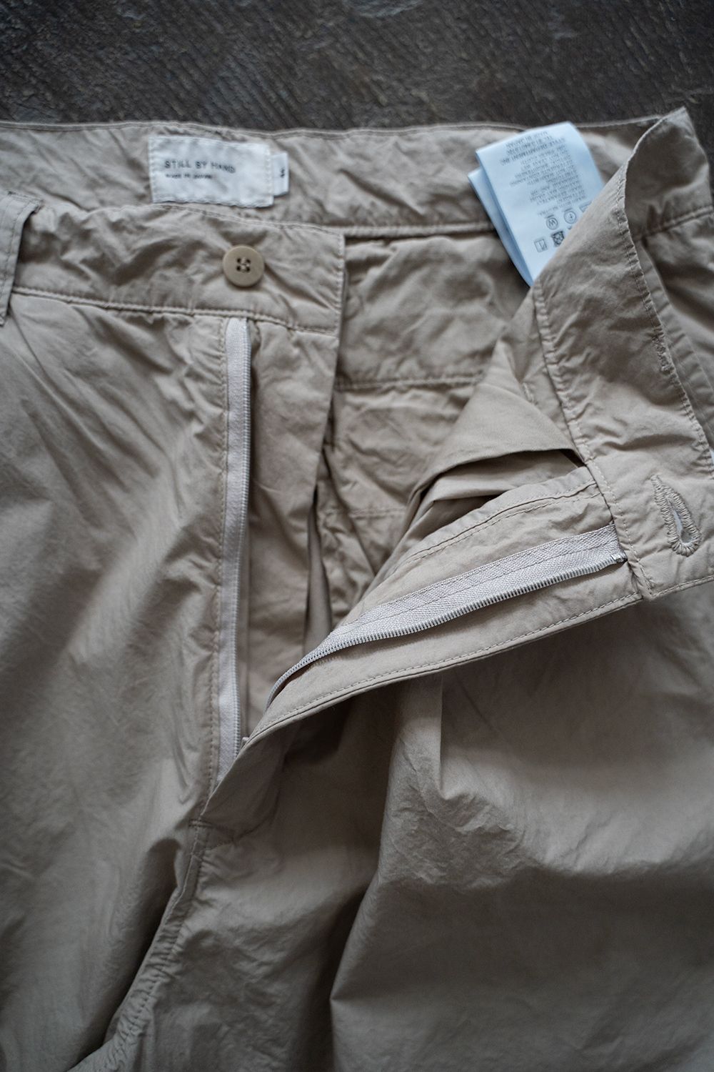 【ラスト1点】【25SS】ガーメントダイディープタックワイドパンツ(TAUPE)