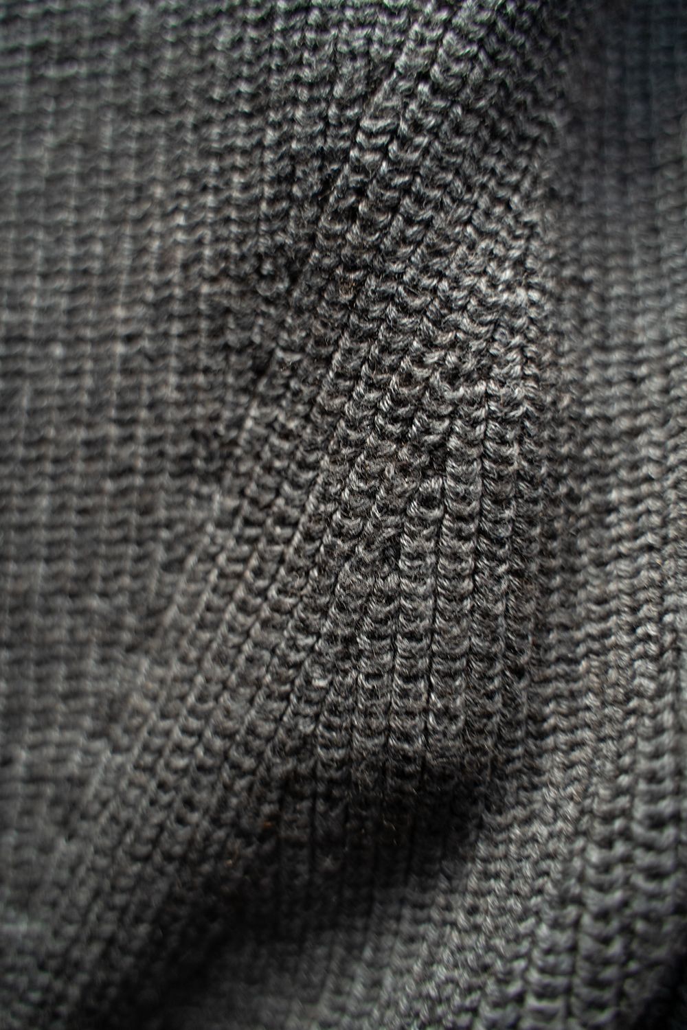 【ラスト1点】【23AW】ヤク×コットン10Gクルーネックニット(CHARCOAL)