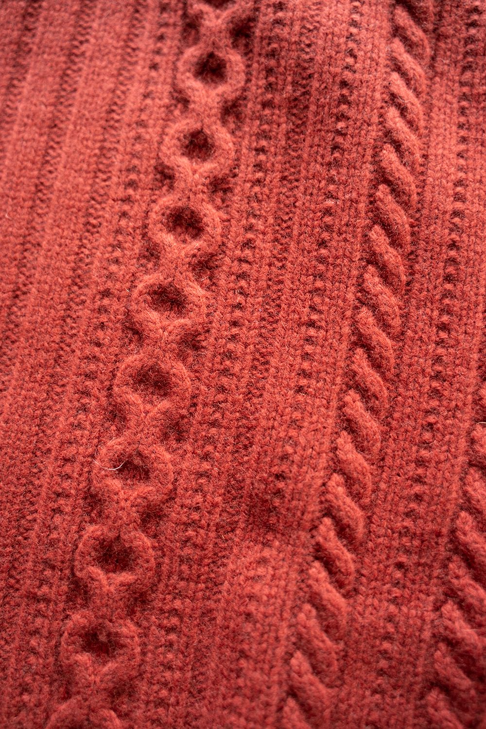 YASHIKI - Shizuku Curl High Neck Knit(TERRACOTTA) | Salty