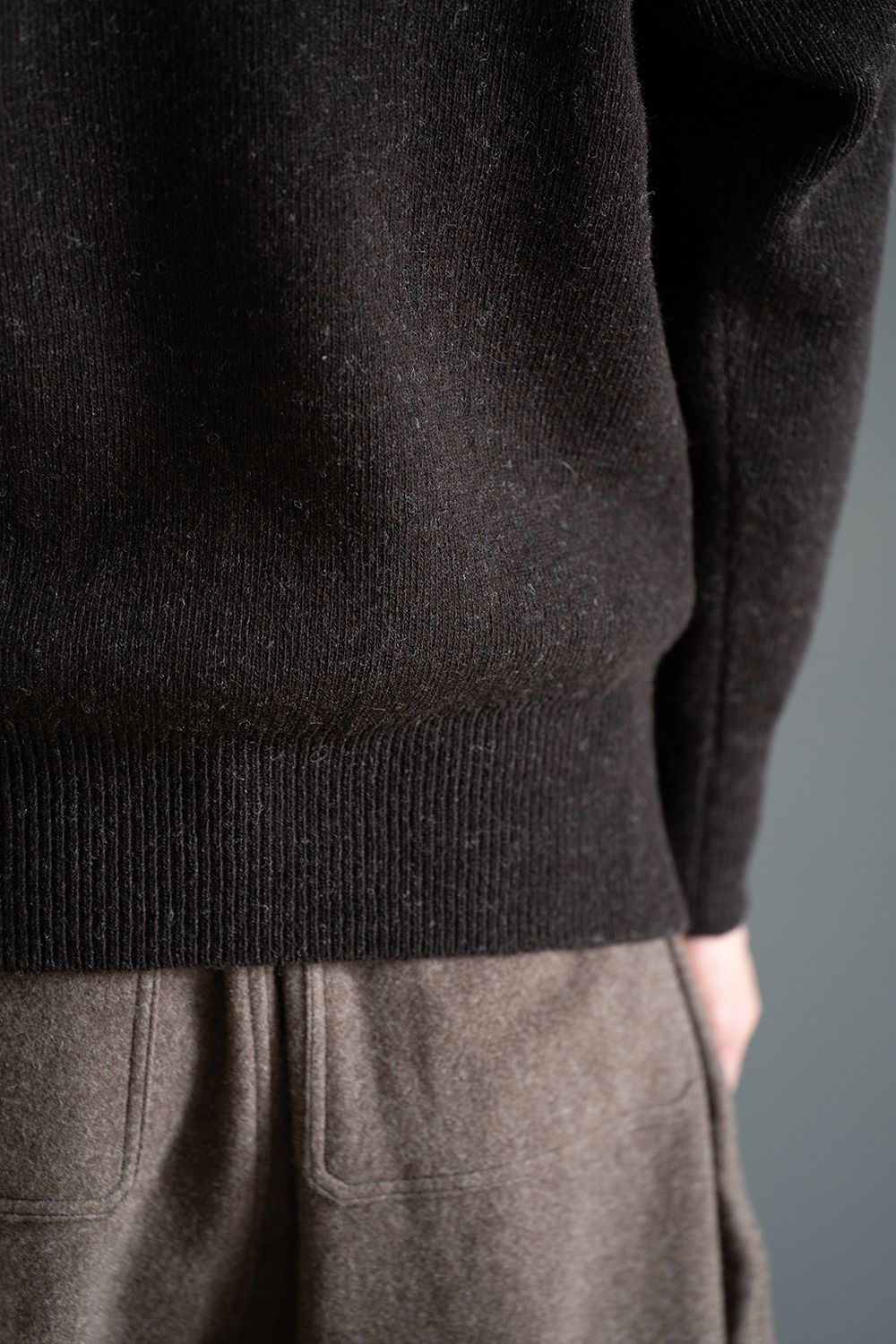 Hard twisted Shetlandwool GOB sweater(BROWN)