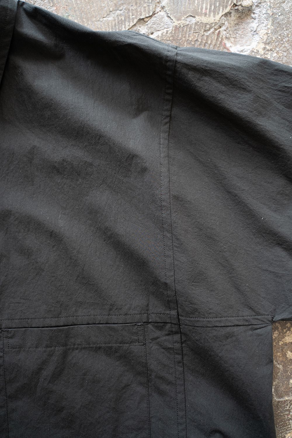 【ラスト1点】【25SS】スクエアアームホールシャツ(BLACK)