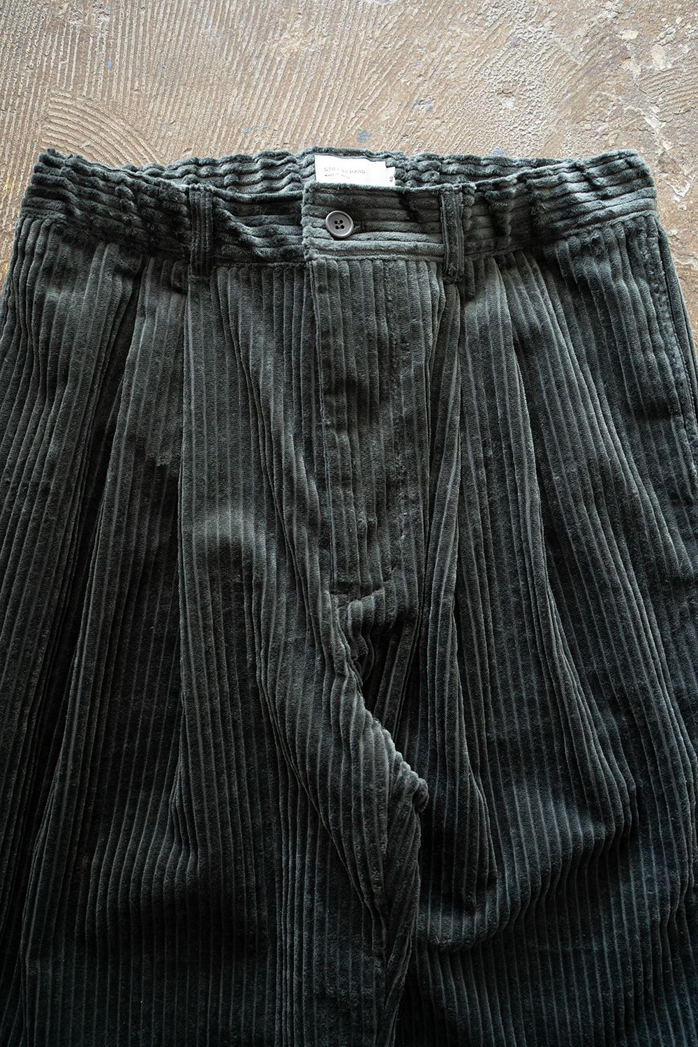【25AW】3.5W太畝コーデュロイイージーパンツ(BLUE CHARCOAL)