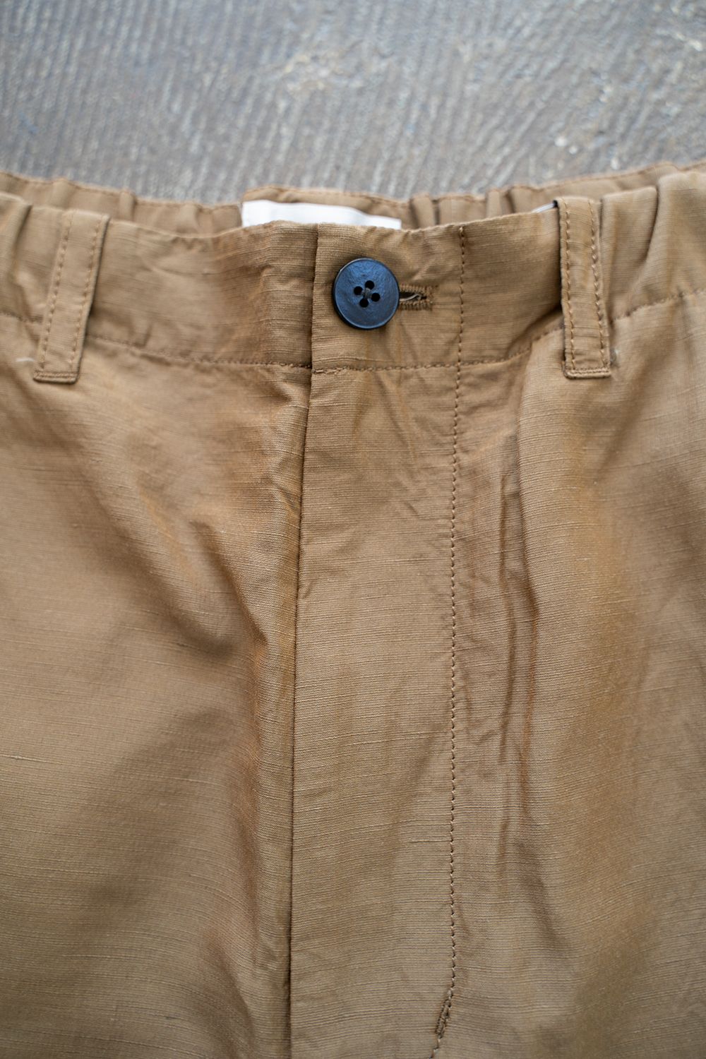 【ラスト1点】キュプラ混イージーカーゴパンツ(KHAKI BEIGE)