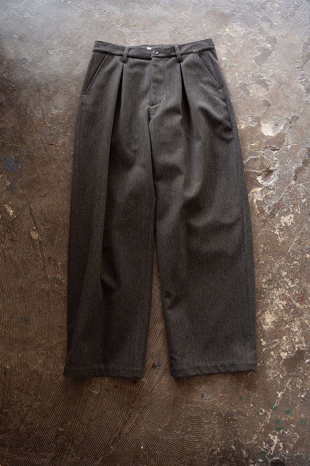【26AW】2-Tack Herringbone Wide Slacks/2タックワイドスラックス(BROWN)