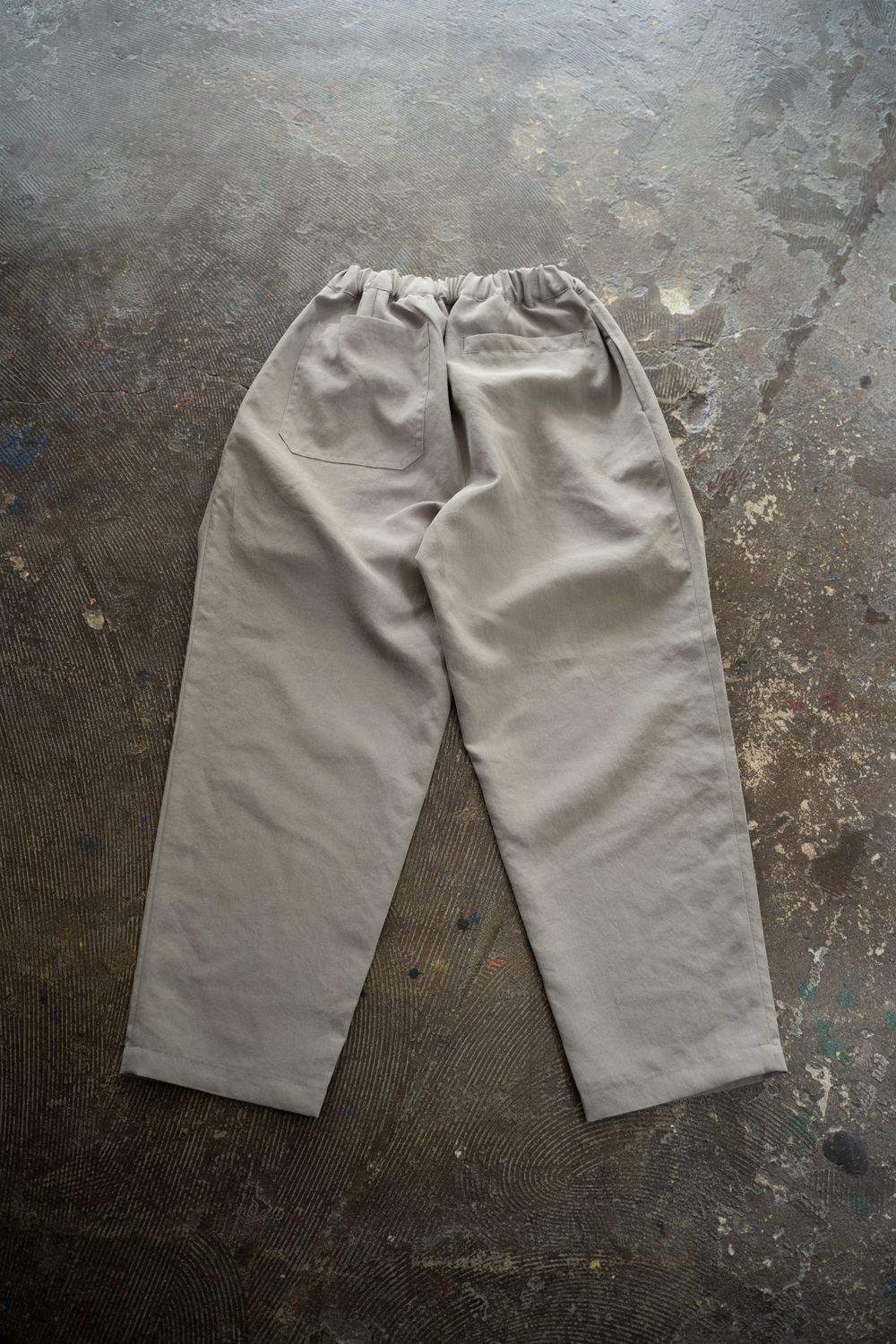 【ラスト1点】【25AW】ポリエステル2タックイージーパンツ(GREIGE)