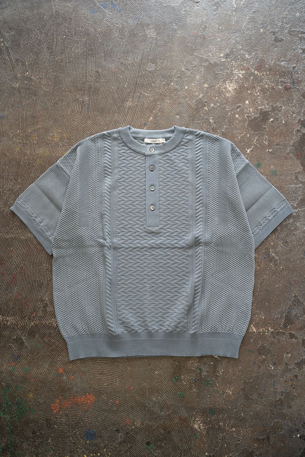 YASHIKI - Harukaze Henley Knit(PALE BLUE) | Salty