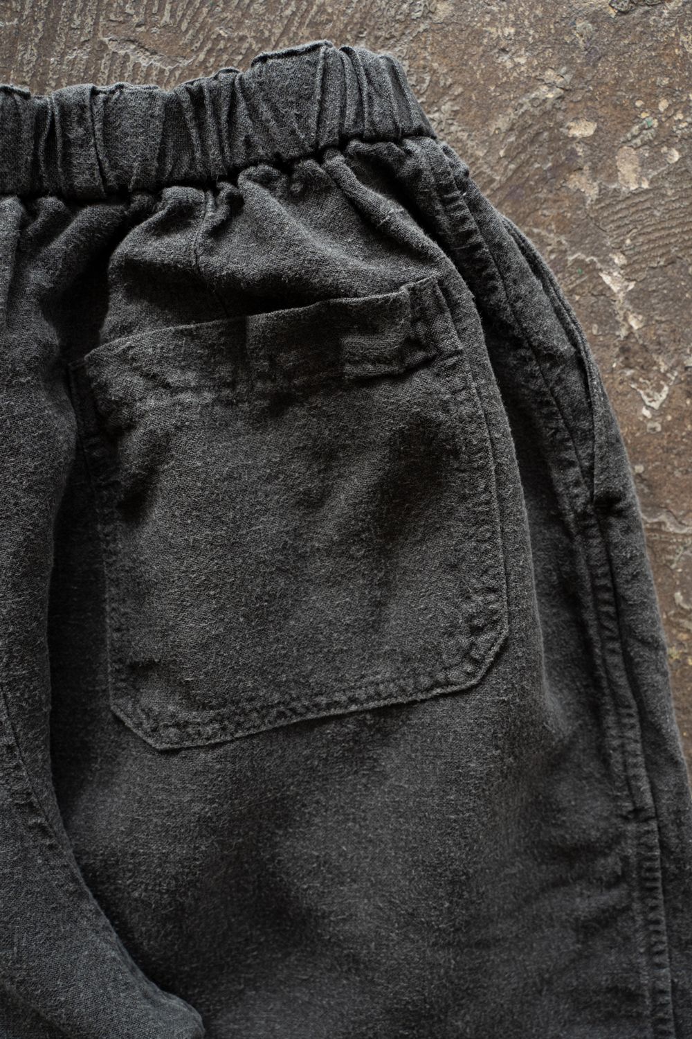 起毛大麻パンツ(炭)
