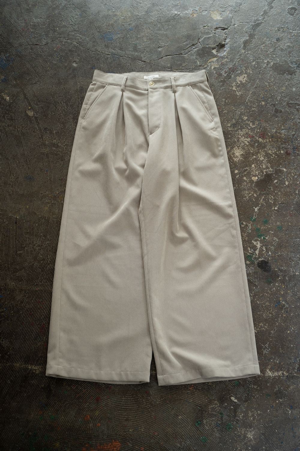 【26AW】2-Tack Corduroy Baggy Trousers/2タックコーデュロイバギートラウザーズ(LIGHT BEIGE)