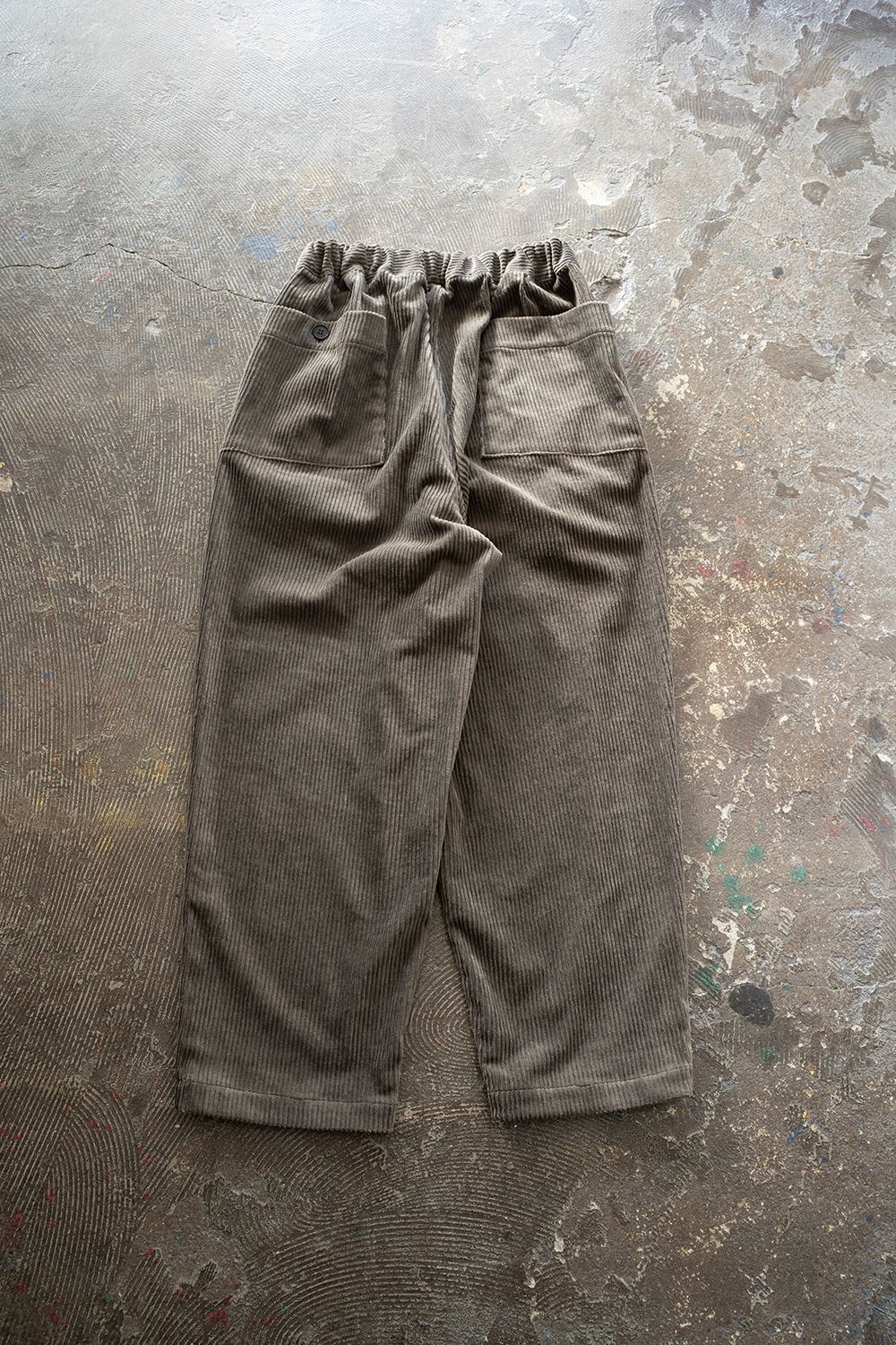 【25AW】綿×レーヨンコーデュロイイージーパンツ(KHAKI BROWN)
