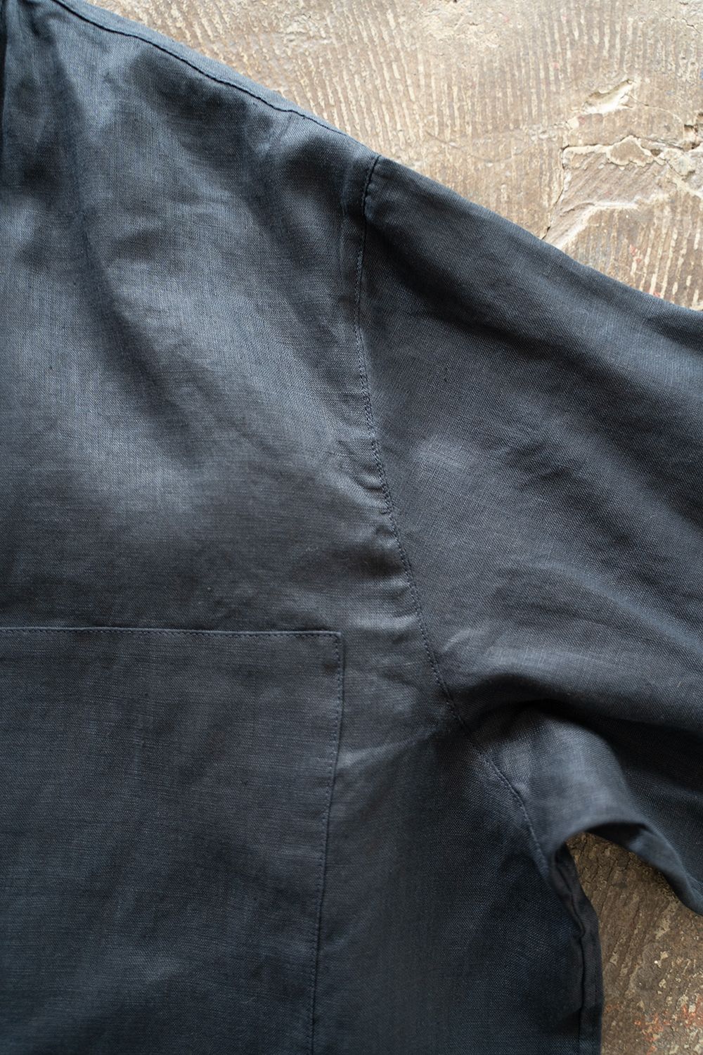 【ラスト1点】【24SS】リネンバンドカラーシャツ(NAVY)