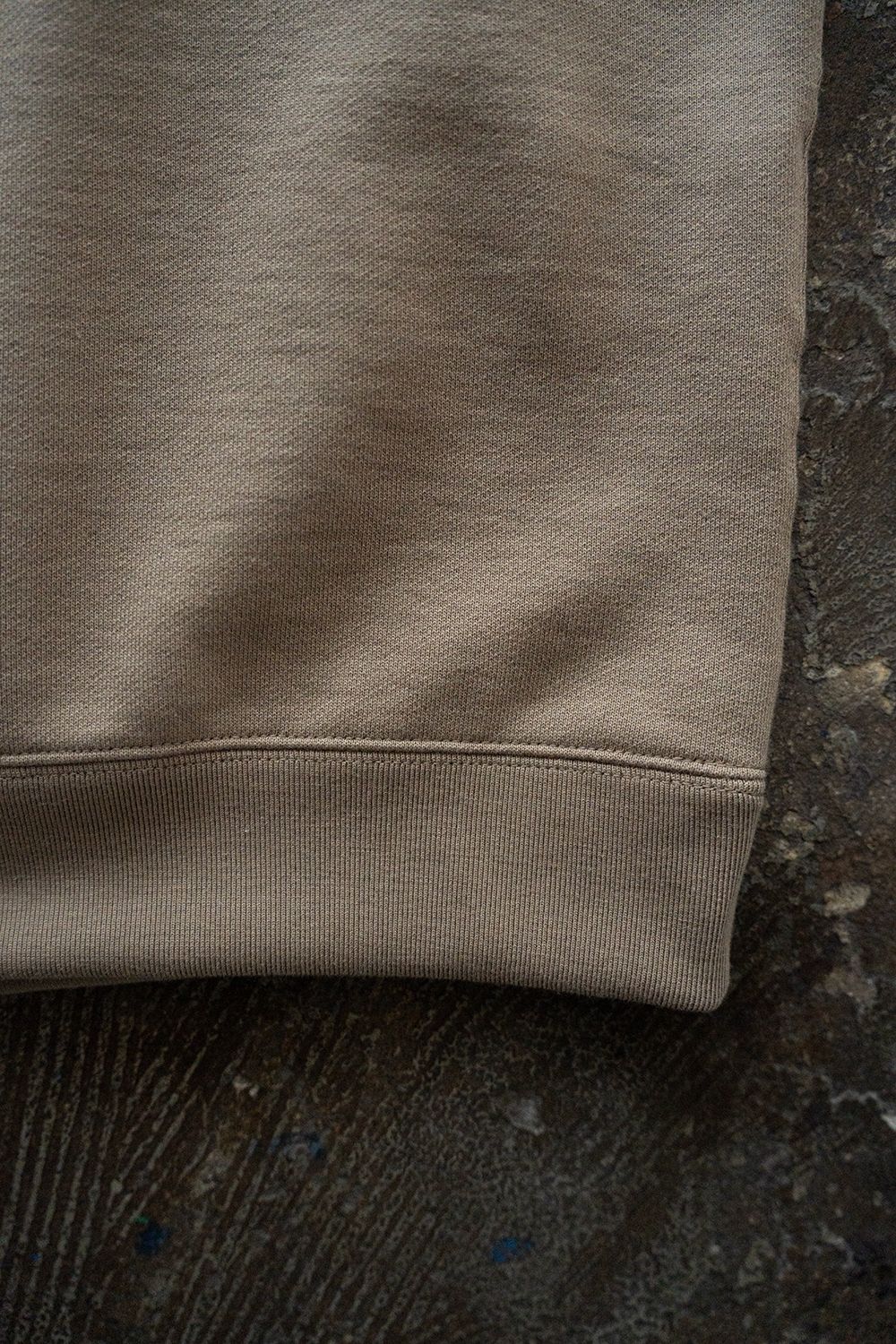 【ラスト1点】【26SS】プルオーバースウェット(KHAKI BEIGE)