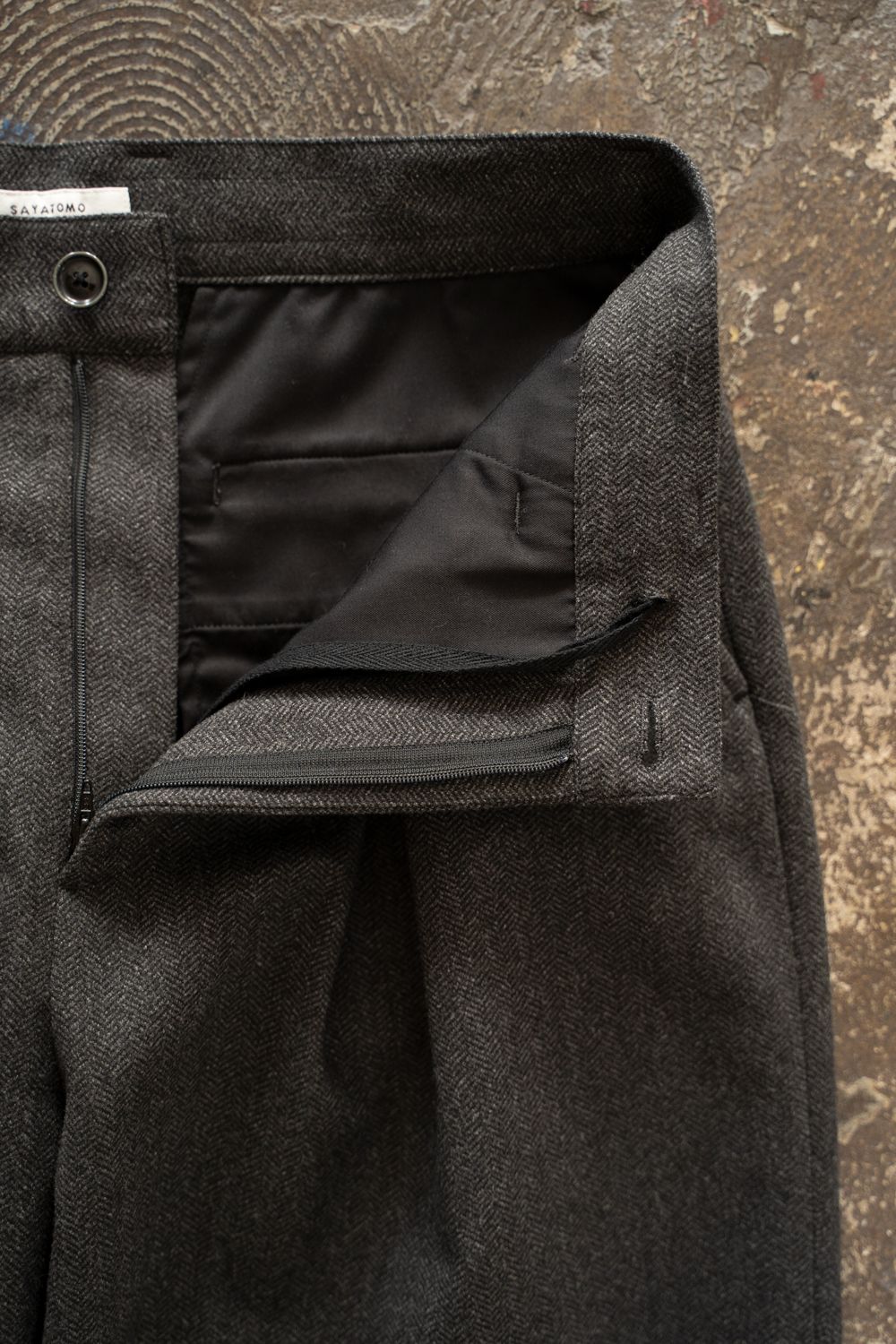 【26AW】2-Tack Herringbone Wide Slacks/2タックワイドスラックス(BLACK)