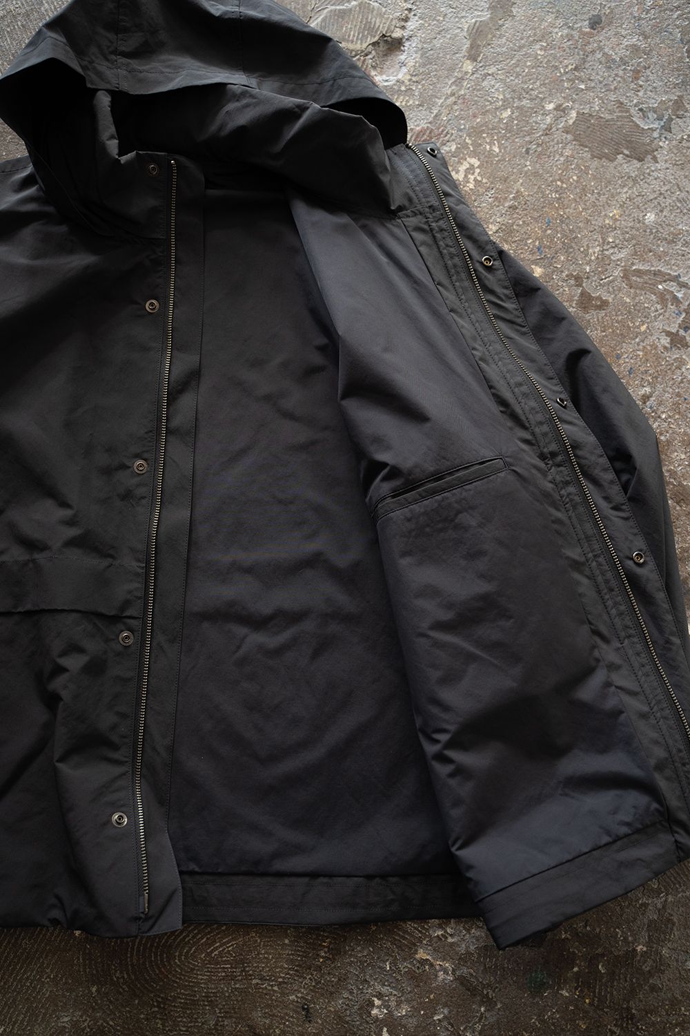 【ラスト1点】【24AW】撥水ポリエステルスタンドカラーブルゾン(INK BLACK)