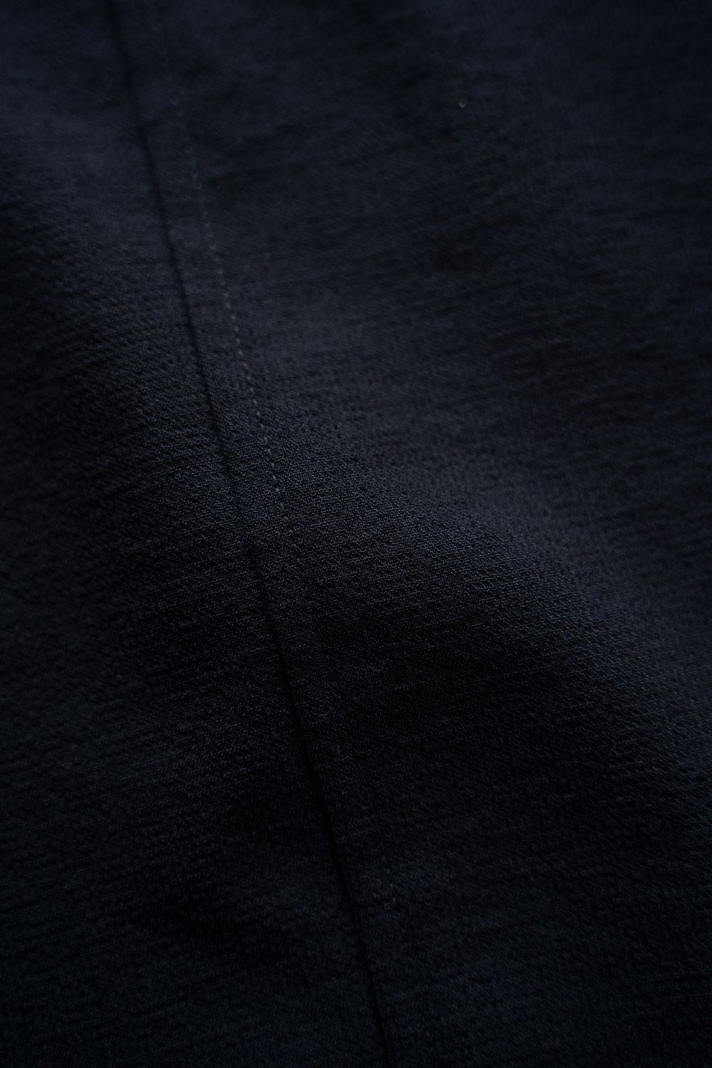 【26SS】ディープタックポリエステルワイドテーパードパンツ(DARK NAVY)