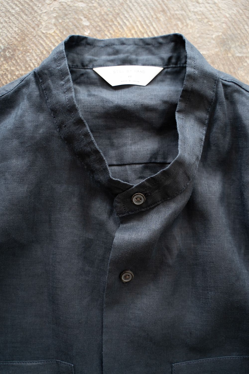 【ラスト1点】【24SS】リネンバンドカラーシャツ(NAVY)