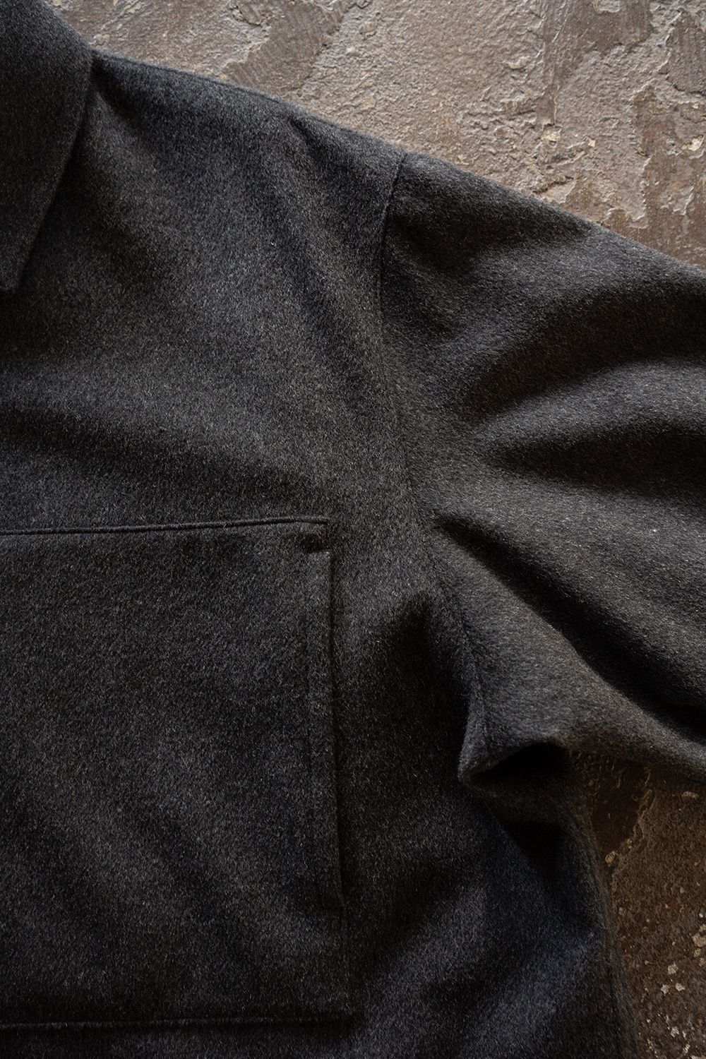【26AW】ウールシャギーシャツブルゾン(CHARCOAL)