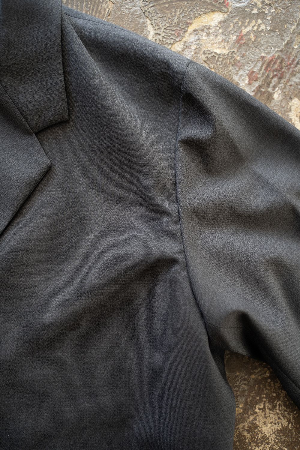 【25AW】モヘア混2Bジャケット(CHARCOAL)