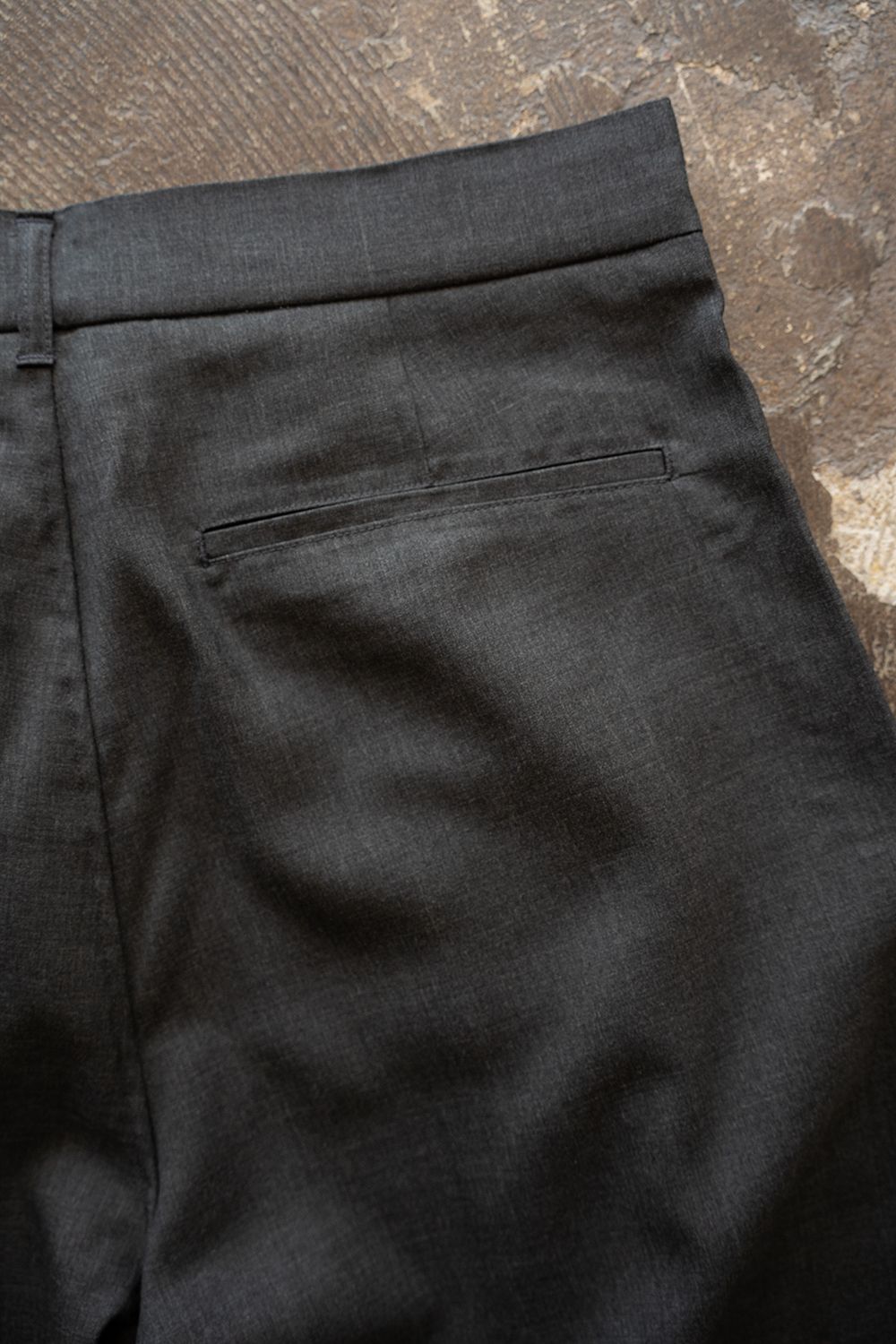 【26SS】Super120'sウールハーフパンツ(CHARCOAL)