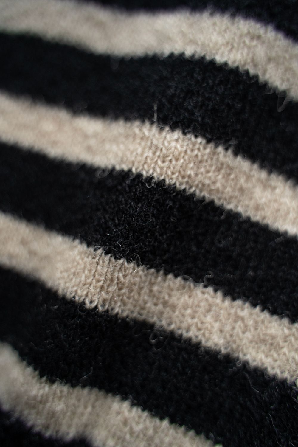 【ラスト1点】Hard twisted Shetlandwool GOB sweater(BLACK×WHITE)