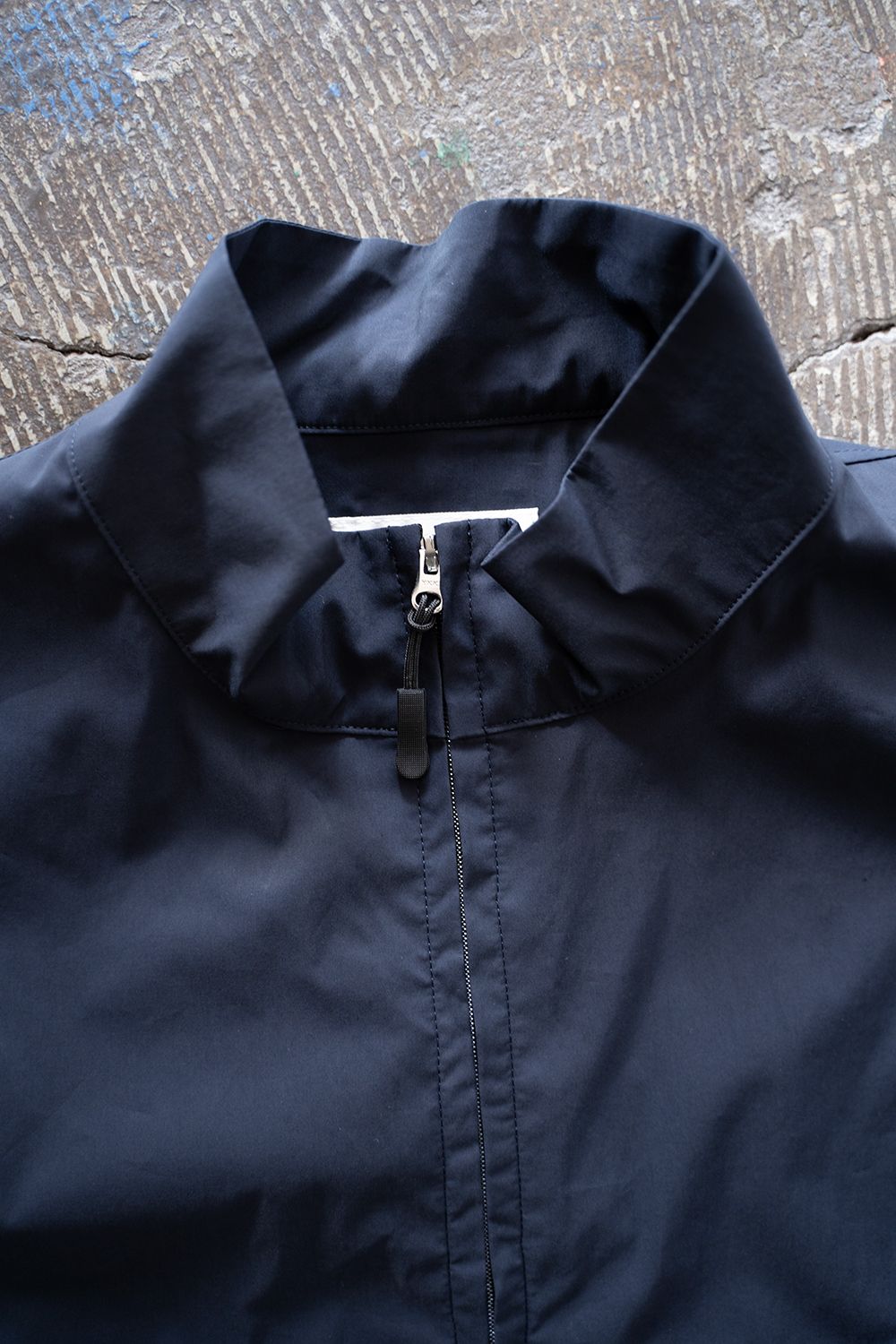 【ラスト1点】【24SS】綿×ポリエステルスタンドカラーベスト(NAVY)
