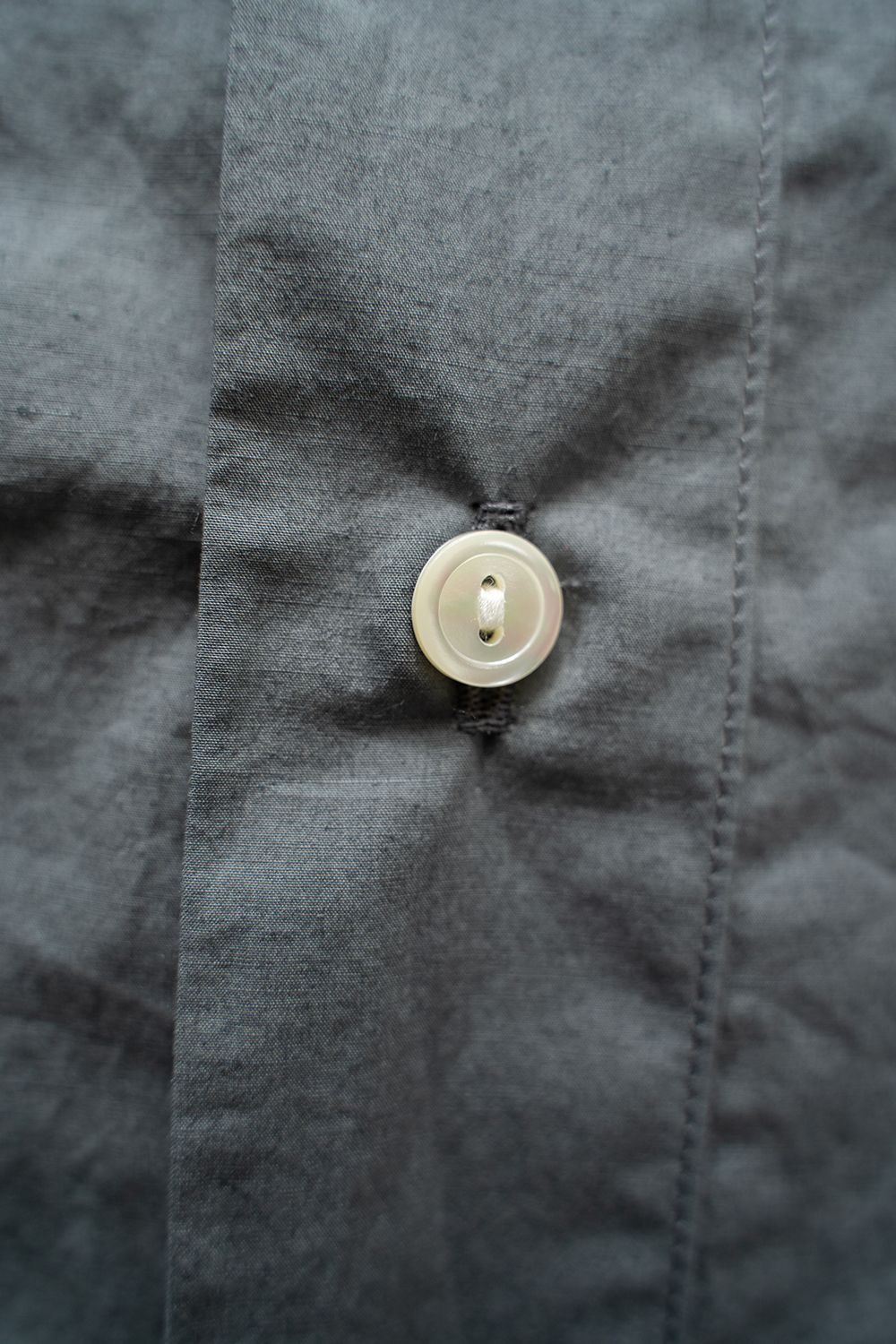 【ラスト1点】【23SS】半袖タイプライターレギュラーカラーシャツ(SLATE GRAY)
