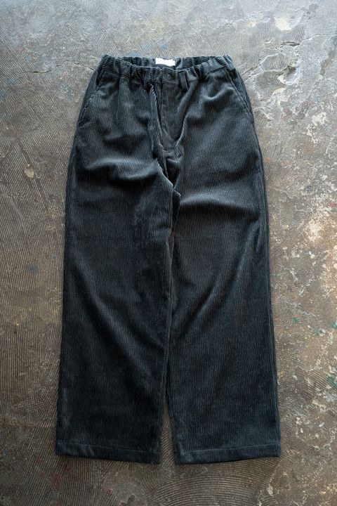 【26AW】綿×レーヨン5Wコーデュロイイージーパンツ(BLUE CHARCOAL)