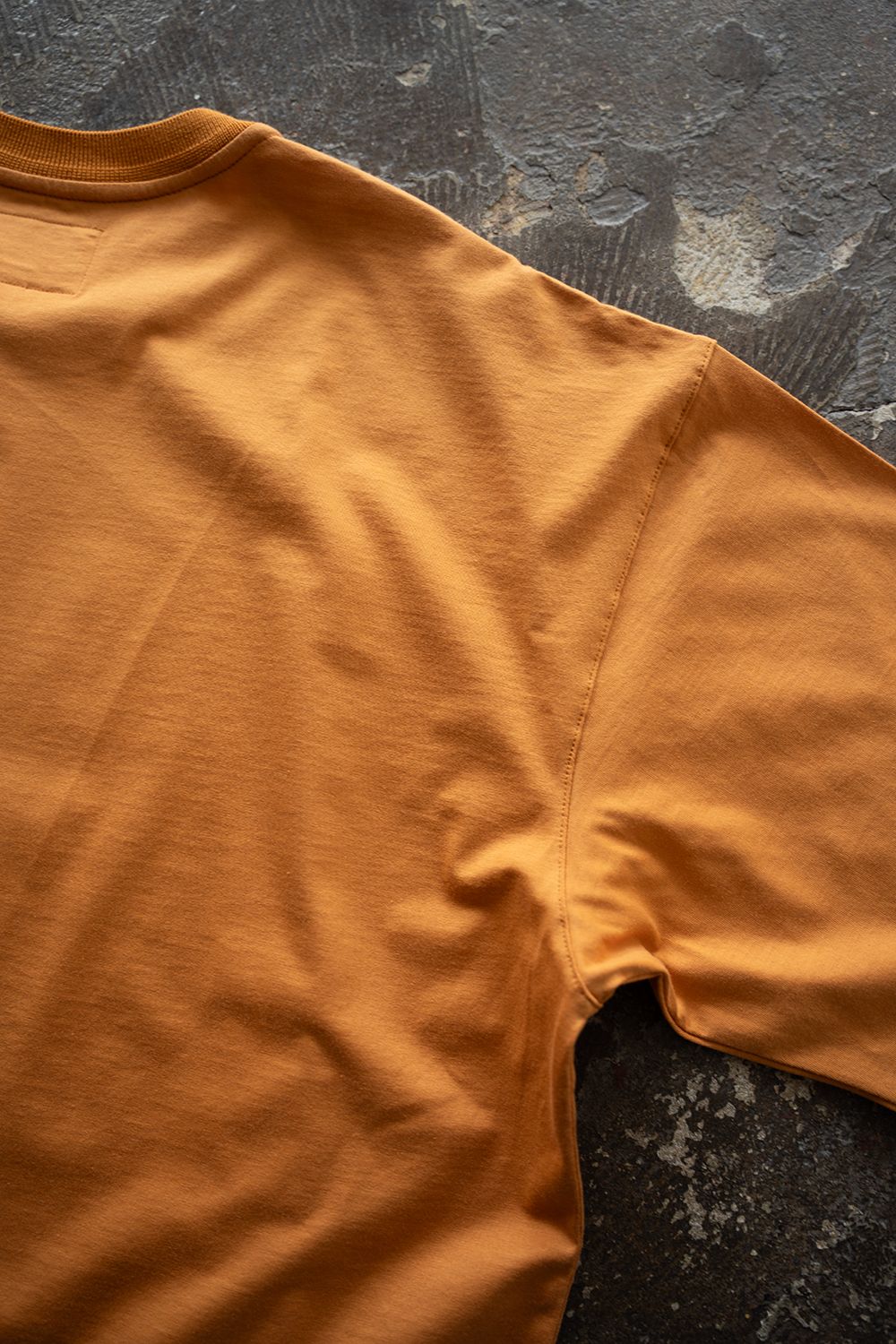 【26SS】オーバーサイズネックリブTシャツ(DUSTY ORANGE)